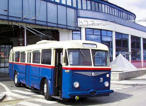 Троллейбус 7TR